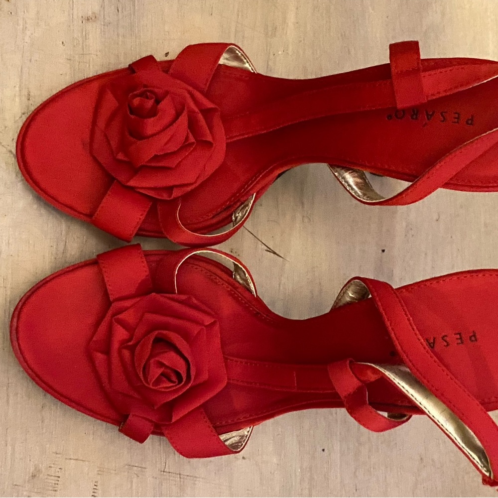 Red Pasaro short Heel